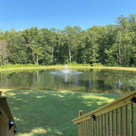 Serene 1Br Cabin Near Nc Z00 With Loft & Waterview Asheboro Kültér fotó