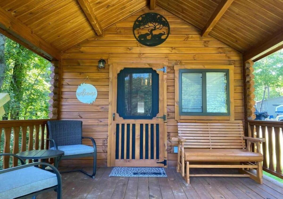 Serene 1Br Cabin Near Nc Z00 With Loft & Waterview Asheboro Kültér fotó