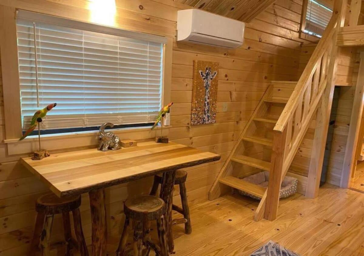 Serene 1Br Cabin Near Nc Z00 With Loft & Waterview Asheboro Kültér fotó